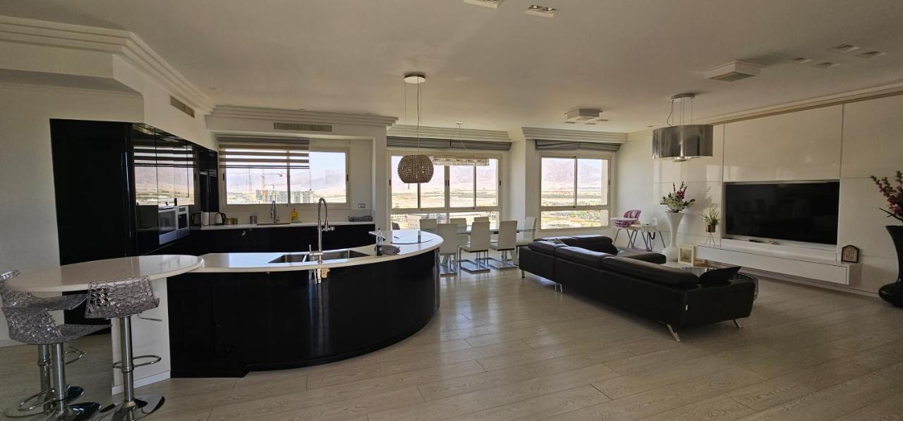 Luxury Exclusive Top Class Apartments Near The Sea With Pool Эйлат Экстерьер фото